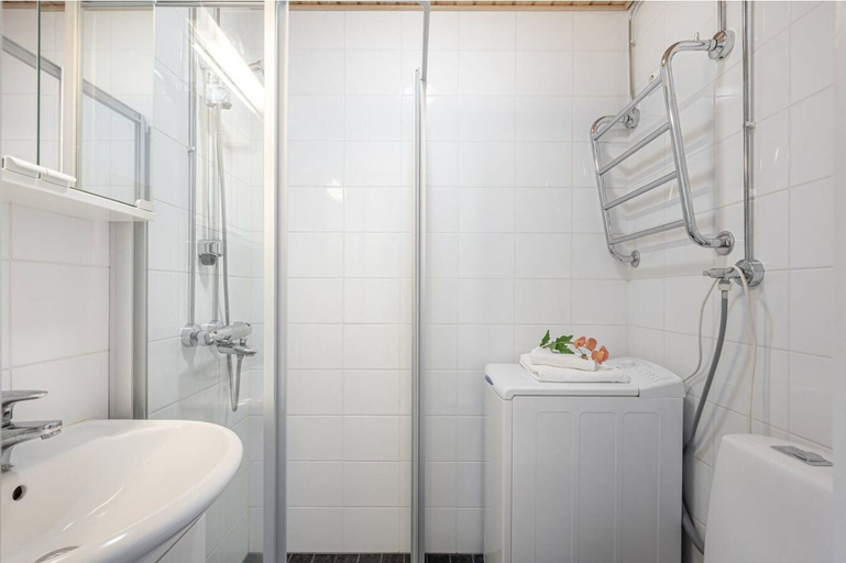 Bathroom 3, Citykoti Downtown Apartments, Uusimaa