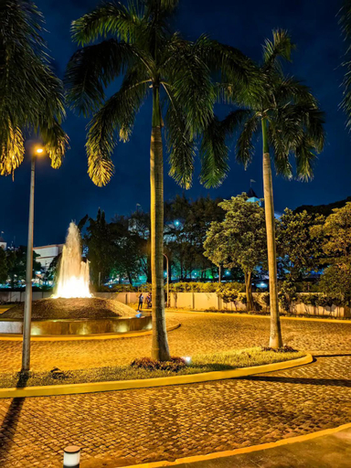 Others 5, Cozy Oasis, Mountain + Skyline View, Free Pool, Quezon City