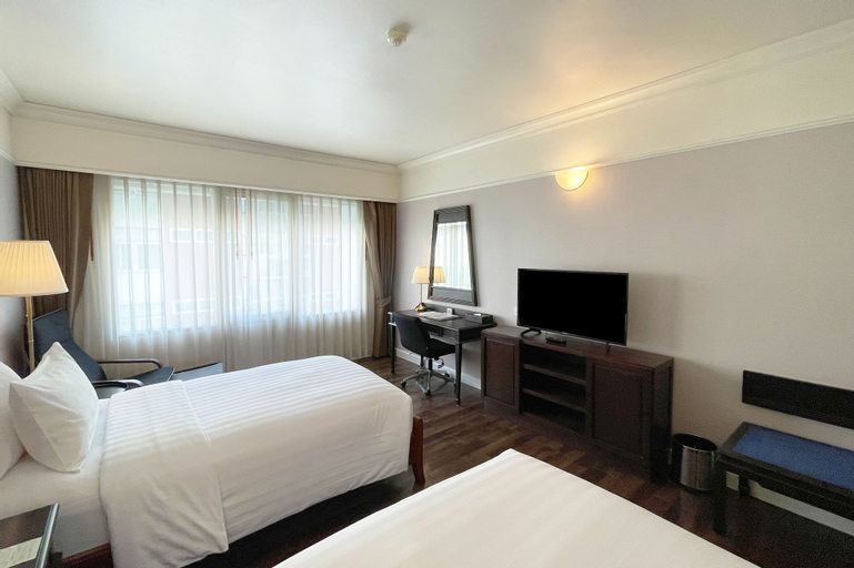 Bedroom 8