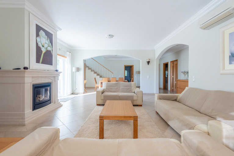 Room 5, Lote 50 at Boavista Resort Lagos, Lagos