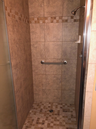 Bathroom 3, Knight's Inn Motel, Josephine