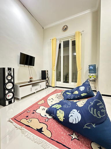 Bedroom 2, Jitu Cove, Malang