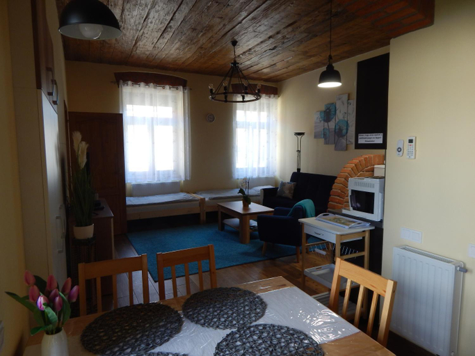 Others 5, Boros Vendeghaz I., Kőszeg