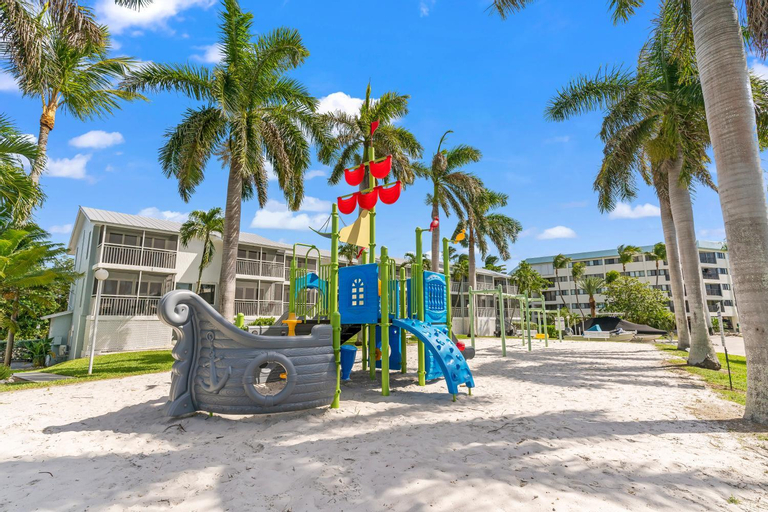 Exterior & Views 1, VOTED KEY LARGO'S #1 DESTINATION, Pool, Marina, Kayaks, Tennis, Pickle Ball, Monroe