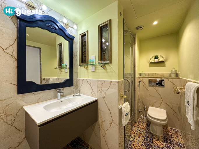 Bathroom 4, HiGuests - 8 Boulevard Walk, Dubai