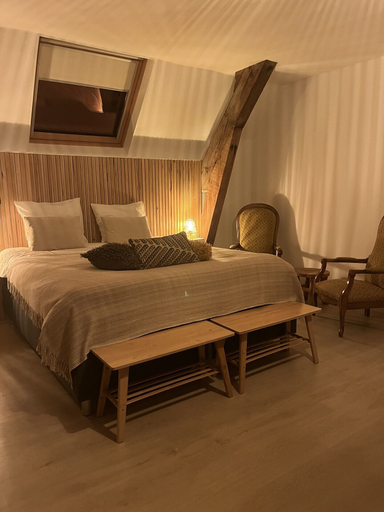Bedroom 3, La Maison du Chevalier - Chambres et tables d'hôtes - adults only, Puy-de-Dôme