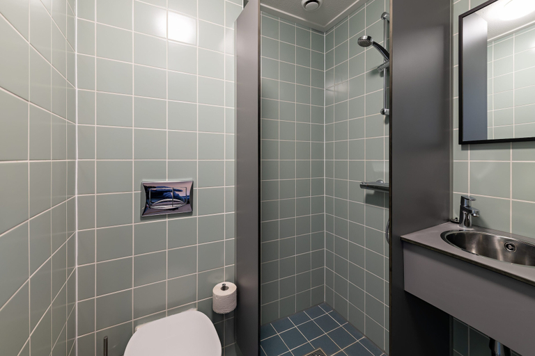 Bathroom 5, Stayokay Terschelling - Hostel, Terschelling