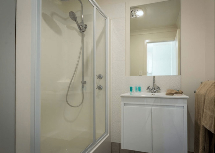 Bathroom 3, Tasman Holiday Parks - Jervis Bay, Shoalhaven - Pt B