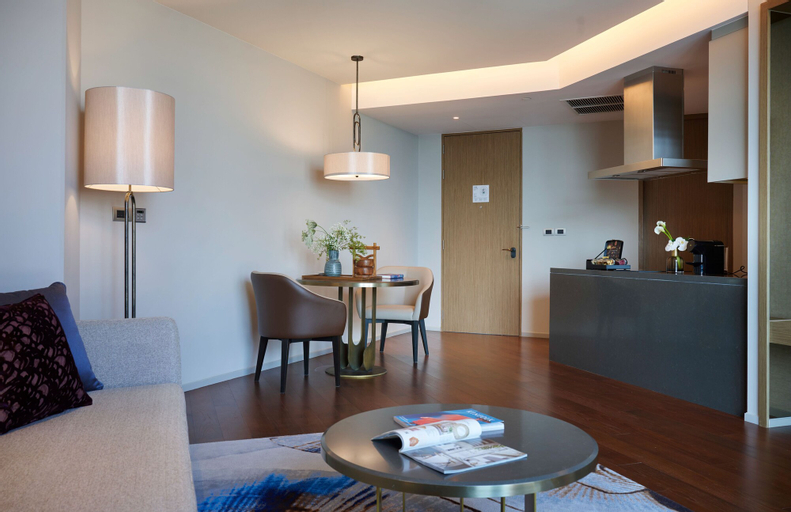 Dining Room 17
