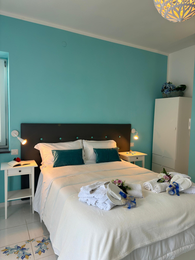 Bedroom 5, Pharus miseni, Napoli