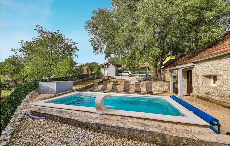 Others 5, Stunning Home In Prgomet, Prgomet