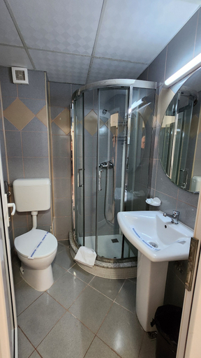 Bathroom 4, Hotel Arion, Constanta