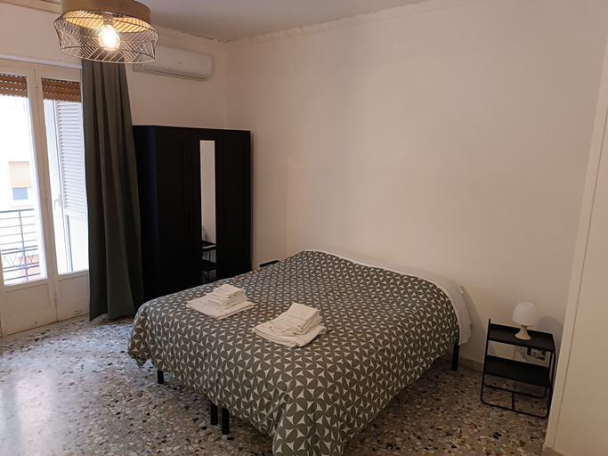 Bedroom 3, B&B Napoli Fuorigrotta, Napoli