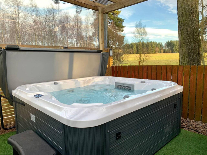 Bathroom, Lovely Semi-rural Caravan & Hot Tub - Sleeps Fam 6, South Lanarkshire