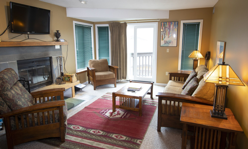 1br Ski-in, Ski-out With King Bed- Okemo Mtn Lodge 1 Bedroom Condo by RedAwning, Windsor