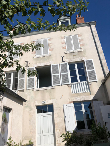 Others 3, Suites du Cabinet Vert, Loiret