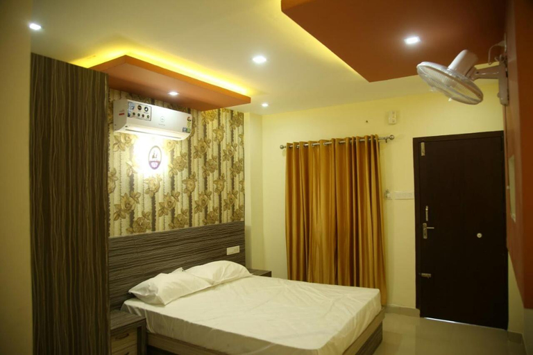 Others 3, City Tower Lodge, Malappuram