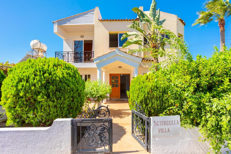 Facilities 4, Villa Sotiroula