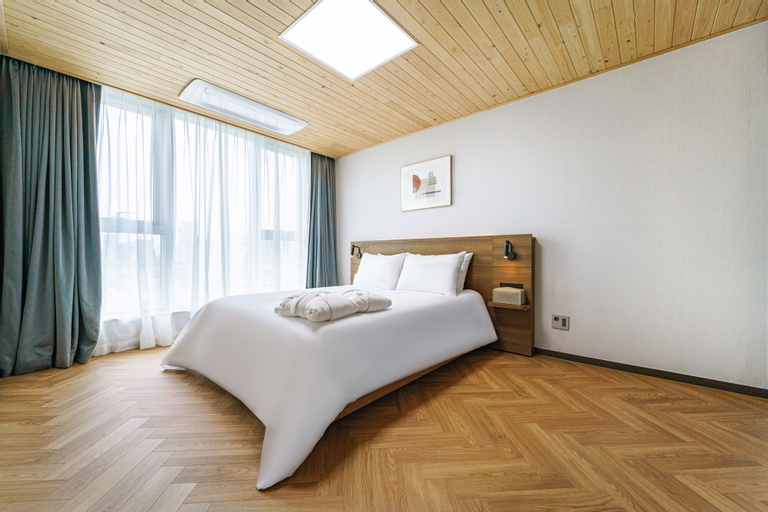 Bedroom 21