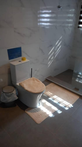 Bathroom 3, JLK Guest House & Events Centre, New Juaben