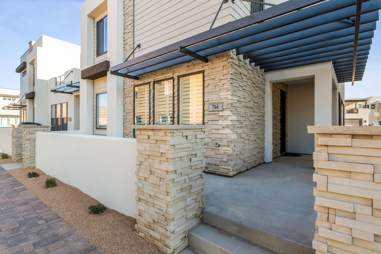 Exterior & Views 2, Sunscape by RedAwning, Washington
