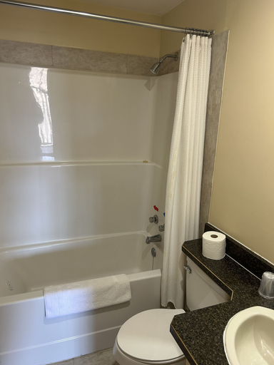 Bathroom 3, Kings Court Motel, Division No. 12