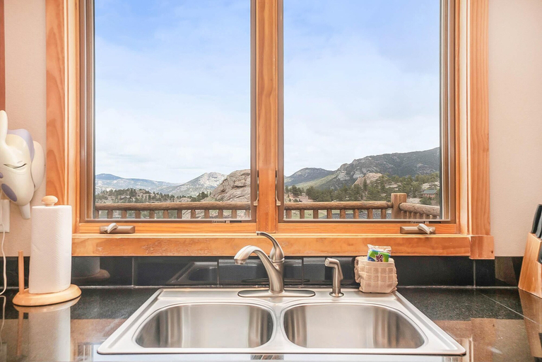 Private kitchen 4, Teepee Mountain 12a 2 Bedroom Condo by RedAwning, Larimer
