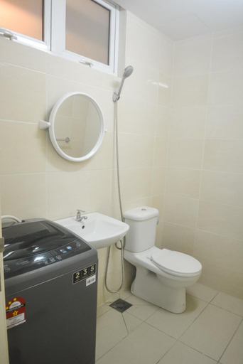 Bathroom 2, AZFA Duplex Suite at De Centrum Putrajaya Bangi FREE WIFI, Sepang