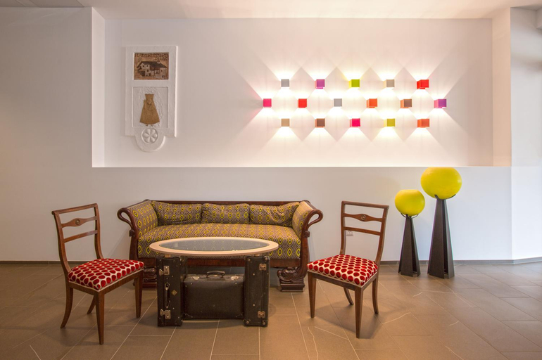 Public Area 2, Kleinkunsthotel, Bolzano