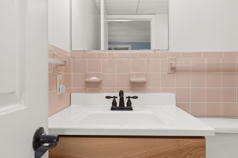 Bathroom 2, Bimini 105 2 Bedroom Condo by RedAwning, Worcester