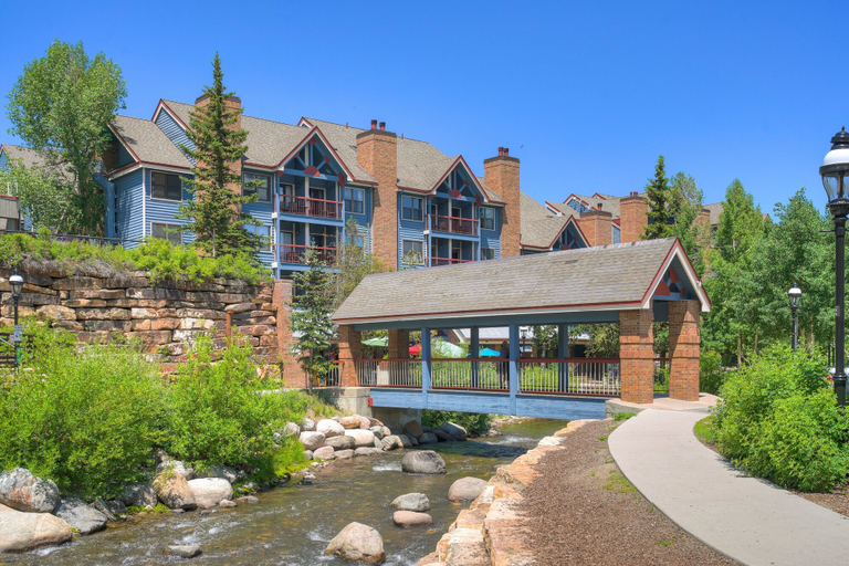 Exterior 4, 4br Renovated - Sleeps 12- Downtown Breck by RedAwning, Summit