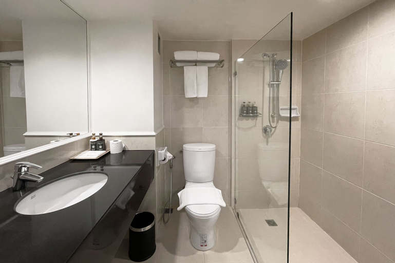 Bathroom 4