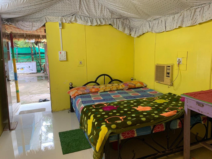 Bedroom 3, Holud Pakhi, South 24 Parganas