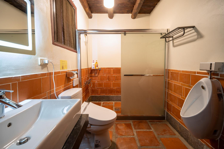 Bathroom 17
