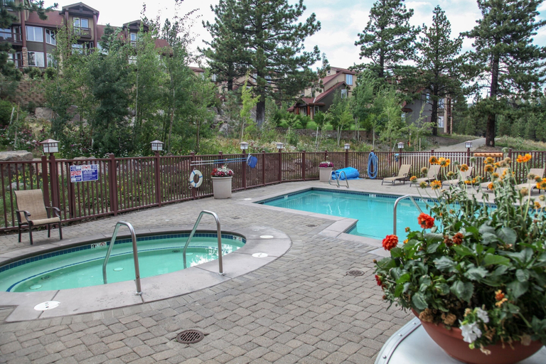 Pool 5, Sunstone 209 Ski-In Ski-Out, Gorgeous Mountain Views, Heated Pool Jacuzzi by RedAwning, Mono