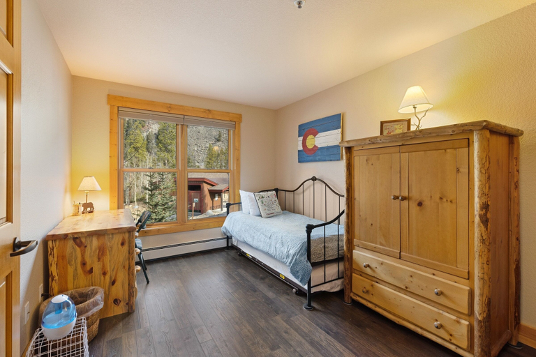 Room 3, 8767 Trappers Crossing 4 Bedroom Condo by RedAwning, Summit