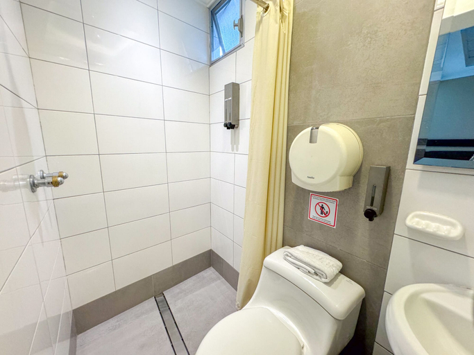 Bathroom 4, Hotel GH Alexander, Guayaquil