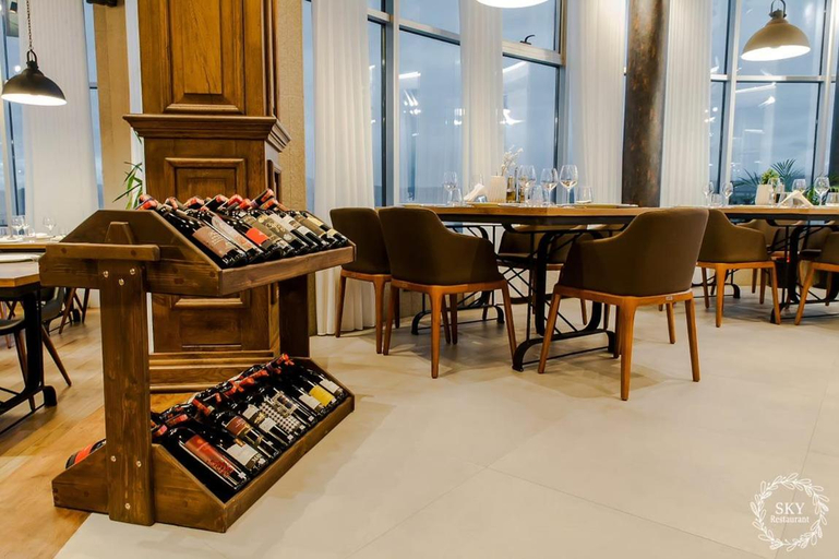 Food & Drinks 5, Sky Hotel Korce, Korçës
