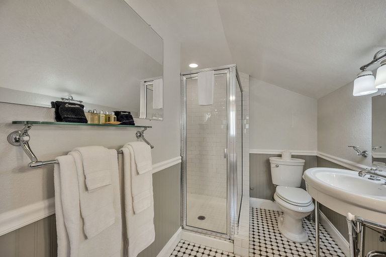 Bathroom 4, Craftsman Inn, Napa