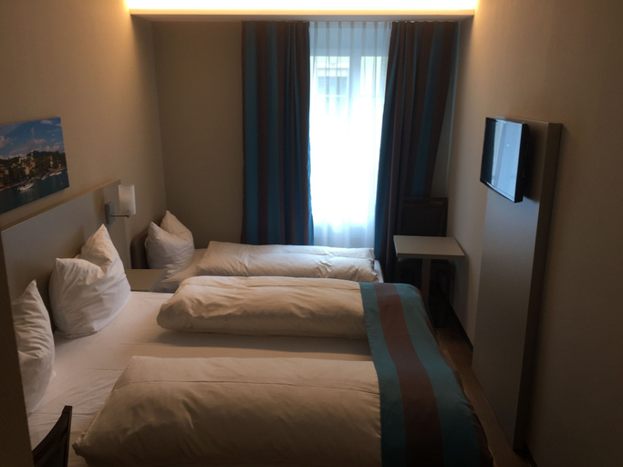 Bedroom 4, Trip Inn Zurich Hotel, Zürich