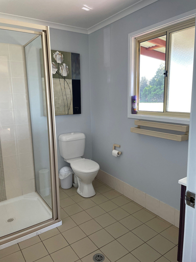 Bathroom 3, Stoney Park, Port Macquarie-Hastings - Pt B