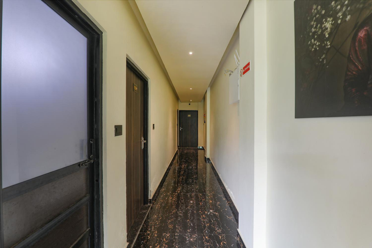 Public Area 3, Fabhotel Lemon Grass, Varanasi