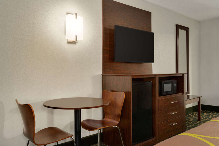 Others 5, Super 8 by Wyndham Pearl/Jackson Airport, Rankin