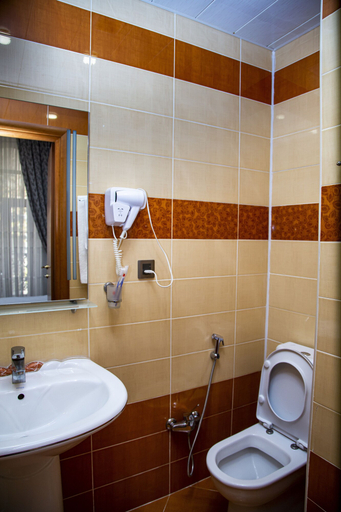 Bathroom 5, Port Hotel, Baku