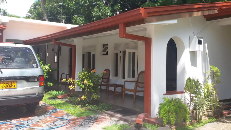 Others 5, Devi Tourist Home, Thamankaduwa