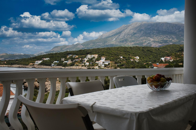 Others 2, Villa Perla