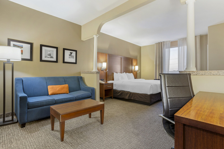 Bedroom 3, Comfort Suites Houston NW - Vintage Park, Houston