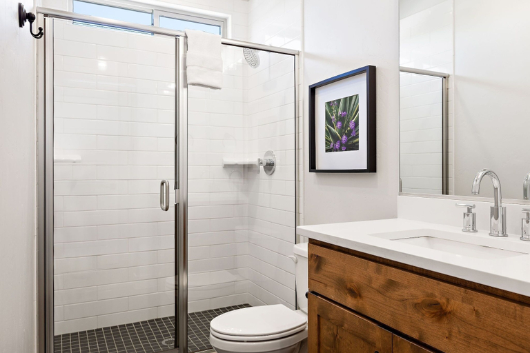 Bathroom 4, Reunion HQ by RedAwning, Washington