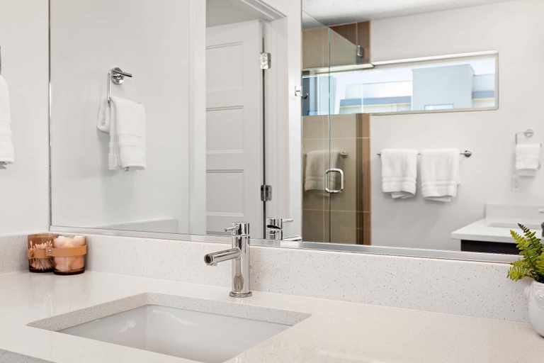 Bathroom 4, Family Paradise at the Vue by RedAwning, Washington