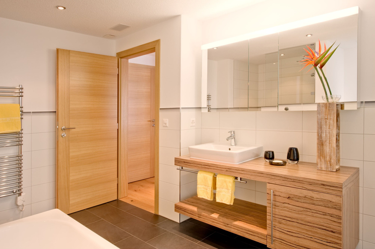 Bathroom 3, Jägerhof Serviced Apartements, Visp
